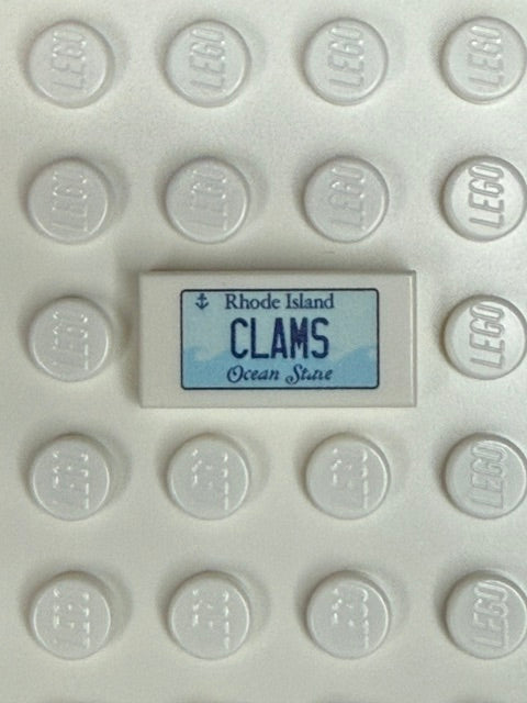 RI: US Based License Plate 1x2 Tile