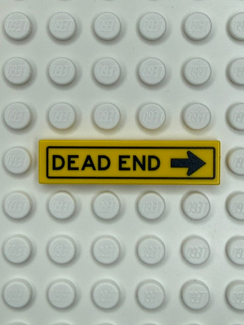 Street Sign 1x4 Tile: Dead End Arrow Pointing