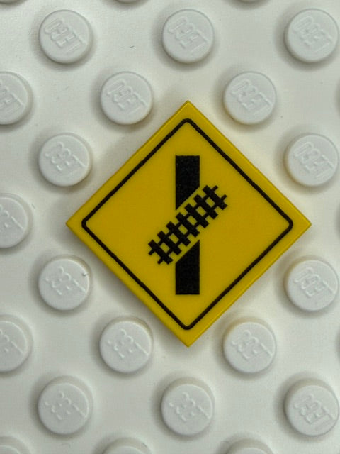 Warning Sign 2x2 Tile: Highway Light Rail Transit Grade V4