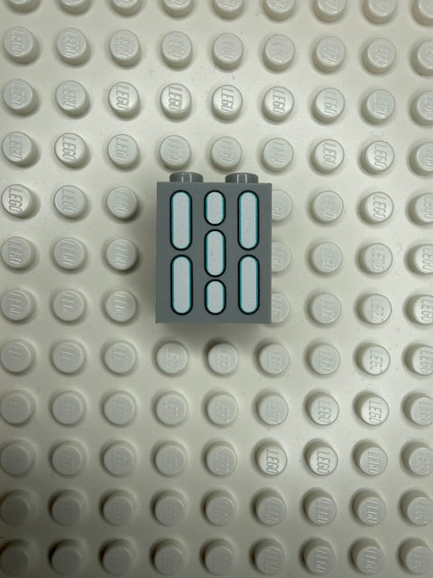 Light Panel 1x2x2 Brick: Light Bluish Gray 3 Row Panel